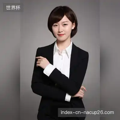 何洁